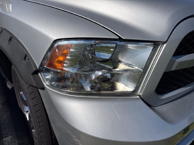 Used 2016 RAM 1500 Express AWD/4WD image 17