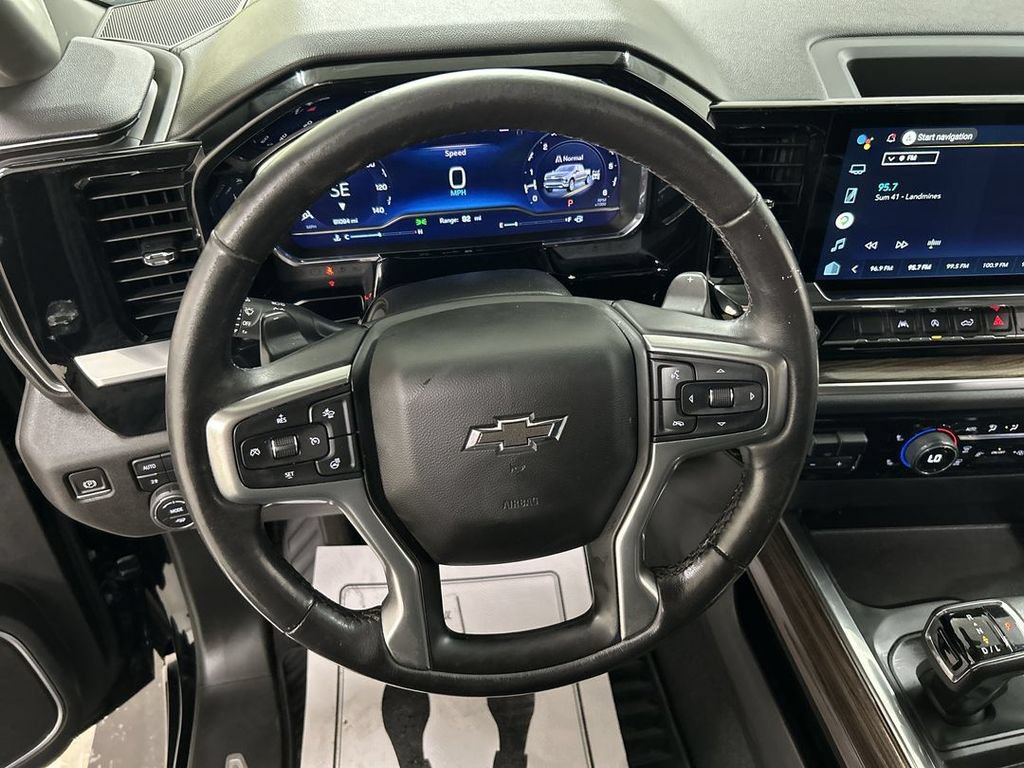 Used 2022 Chevrolet Silverado 1500 RST w/ Z71 Off-Road Package AWD/4WD image 4