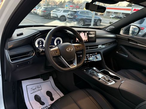 Used 2025 INFINITI QX60 Luxe w/ Black Edition image 45