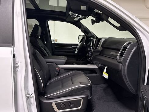 New 2026 RAM 1500 Laramie AWD/4WD image 23