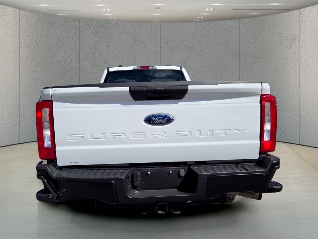 Used 2024 Ford F250 XL RWD image 9