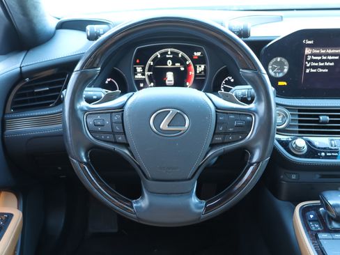 Certified 2021 Lexus LS 500 AWD image 16