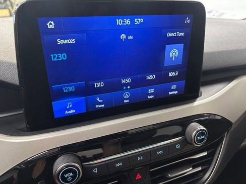 Used 2021 Ford Escape SEL image 5