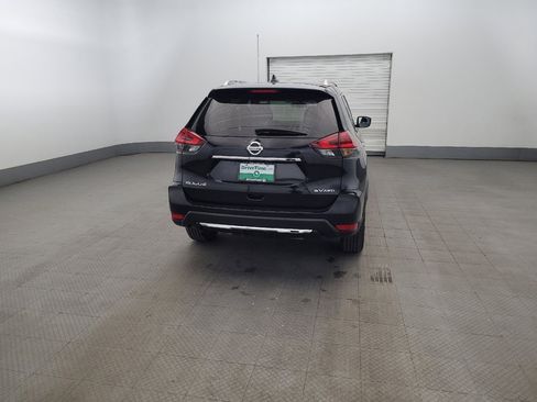 Used 2018 Nissan Rogue SV AWD/4WD image 7