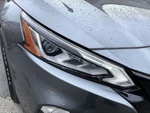 Used 2022 Nissan Altima 2.5 SV w/ SV Premium Package AWD/4WD image 27