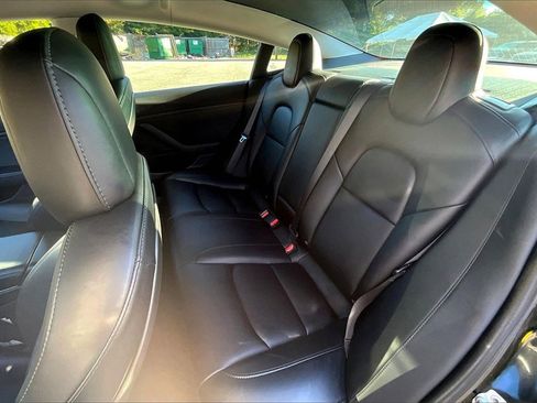 Used 2019 Tesla Model 3 Long Range image 19