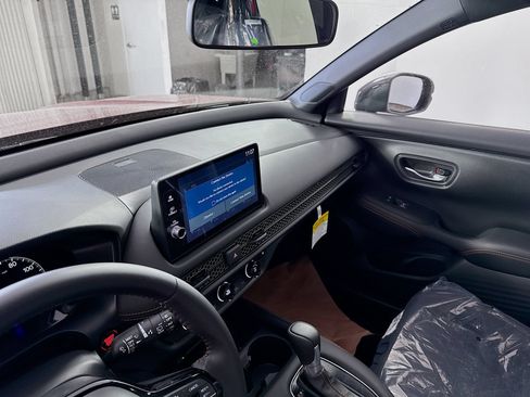 New 2026 Honda HR-V Sport image 4