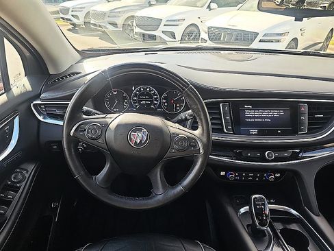 Used 2021 Buick Enclave Avenir w/ Avenir Technology Package AWD/4WD image 20