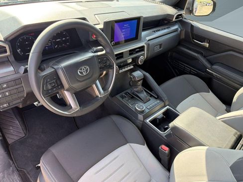 Used 2024 Toyota Tacoma TRD Sport RWD image 4