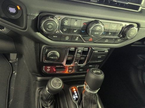 New 2026 Jeep Wrangler Rubicon w/ Steel Bumper Group image 19