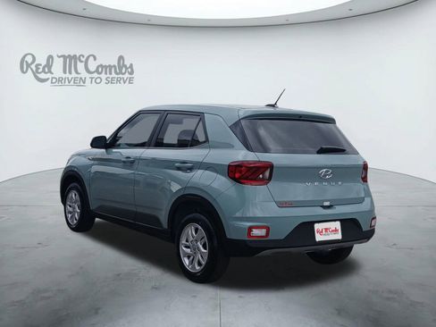 New 2026 Hyundai Venue SE image 3