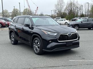 Used 2022 Toyota Highlander XLE video 1