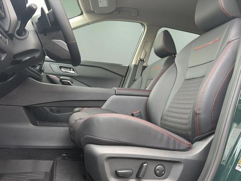 New 2026 Nissan Rogue SV AWD/4WD image 24