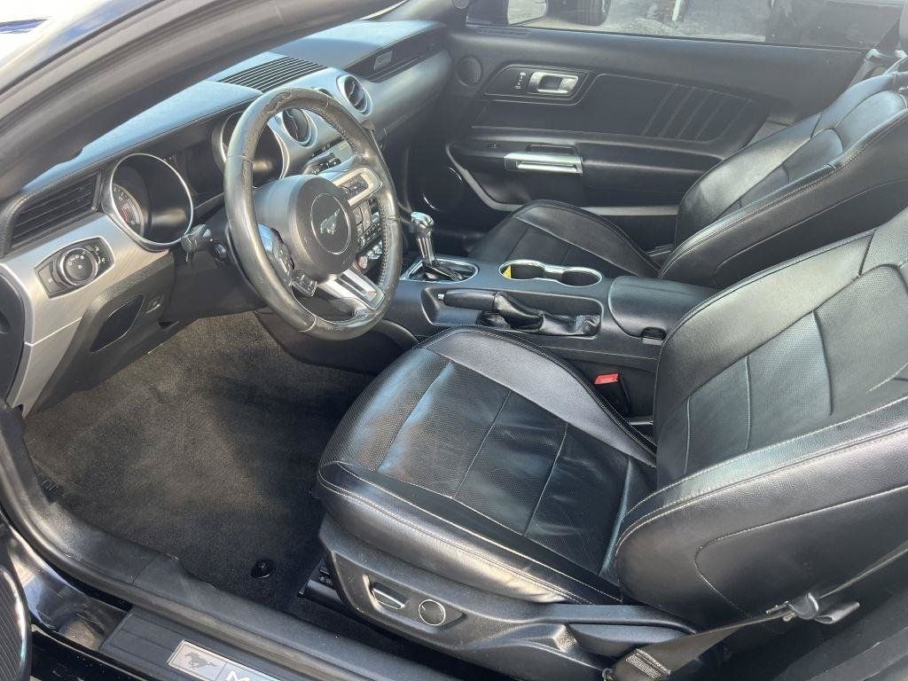 Used 2018 Ford Mustang Premium RWD image 9