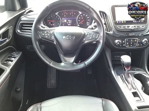Used 2022 Chevrolet Equinox RS w/ RS Leather Package FWD image 17