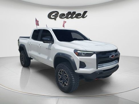 Used 2024 Chevrolet Colorado ZR2 w/ ZR2 Convenience Package III AWD/4WD image 3