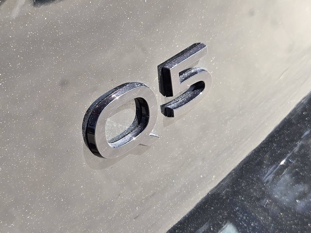 Used 2025 Audi Q5 Prestige AWD/4WD image 15