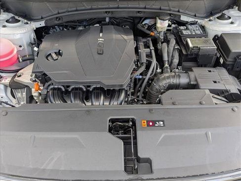 Used 2025 Hyundai Tucson SE FWD image 22