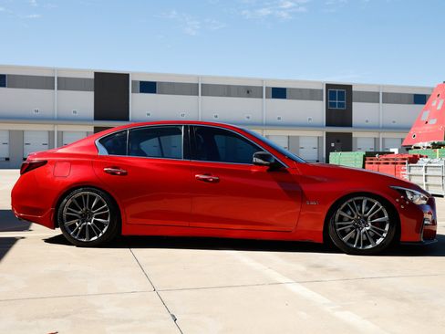 Used 2018 INFINITI Q50 Red Sport 400 w/ Sensory Package (Sport) image 18
