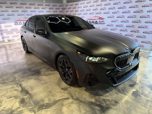 Used 2024 BMW i5 eDrive40i w/ Executive Package RWD image 5