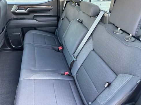 Certified 2024 GMC Sierra 1500 Elevation w/ Preferred Package AWD/4WD image 7