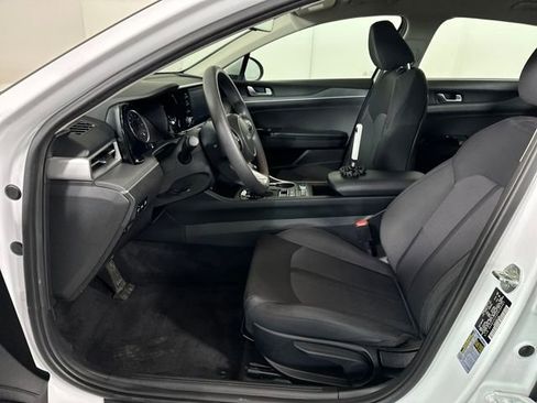 Used 2023 Kia K5 LXS image 11