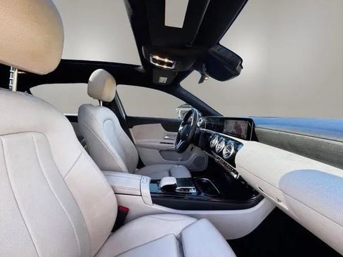 Used 2019 Mercedes-Benz A 220 image 10