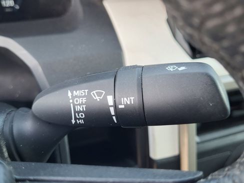 Certified 2024 Toyota Tacoma TRD Off-Road image 32