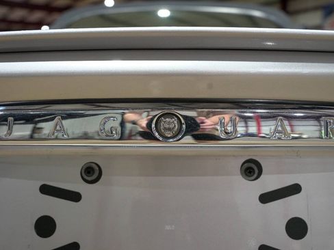 Used 2001 Jaguar XK8 Convertible RWD image 37