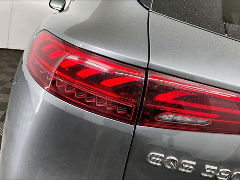 Used 2023 Mercedes-Benz EQS 580 4MATIC SUV image 27