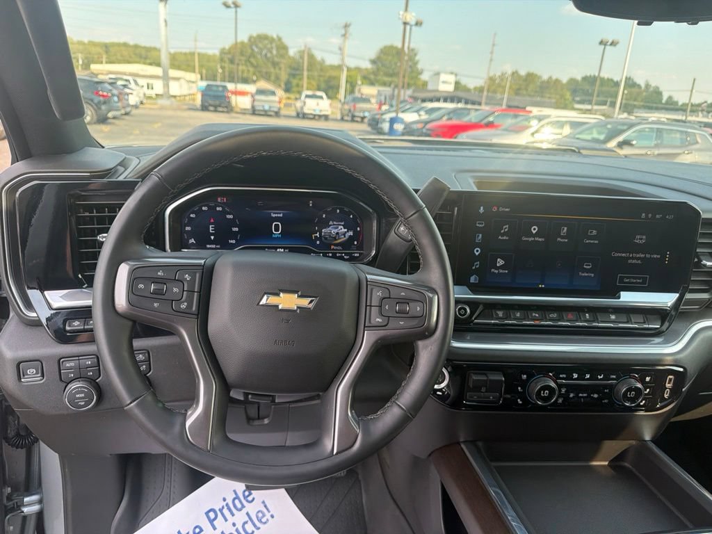 Used 2025 Chevrolet Silverado 2500 High Country w/ Technology Package AWD/4WD image 20