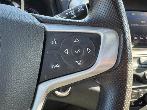 Used 2022 GMC Terrain SLE w/ Driver Convenience Package image 17