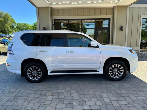 Used 2017 Lexus GX 460 Luxury AWD/4WD image 8