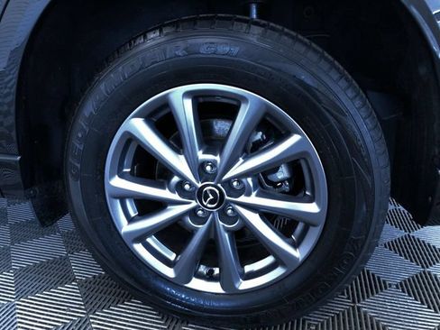 Used 2025 MAZDA CX-5 AWD 2.5 S w/ Preferred Package image 17