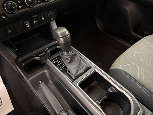 Used 2023 Toyota Tacoma TRD Off-Road AWD/4WD image 19