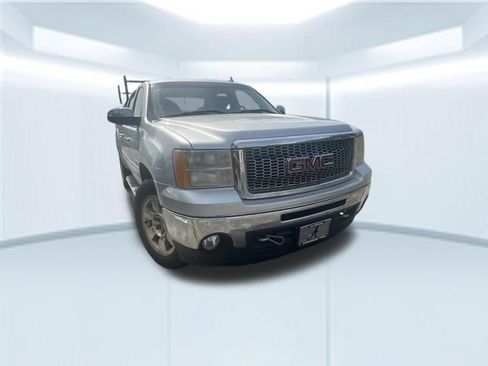 Used 2011 GMC Sierra 1500 SLE w/ Regional Value Package RWD image 3