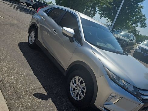 Used 2019 Mitsubishi Eclipse Cross ES AWD/4WD image 3