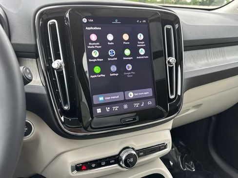 Certified 2026 Volvo XC40 B5 Plus AWD/4WD image 24