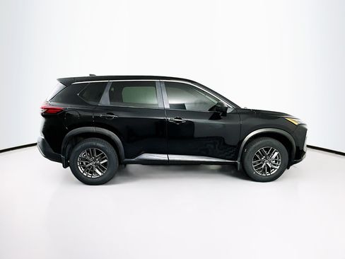 Used 2023 Nissan Rogue S AWD/4WD image 10