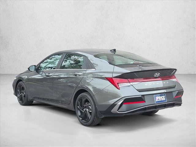 Used 2026 Hyundai Elantra SEL Sport Premium FWD image 8