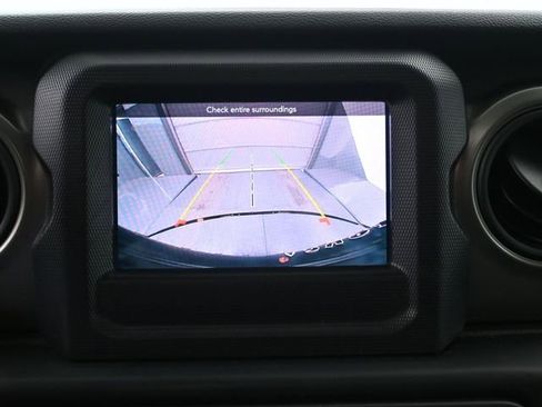 Used 2022 Jeep Wrangler Unlimited Sport image 16