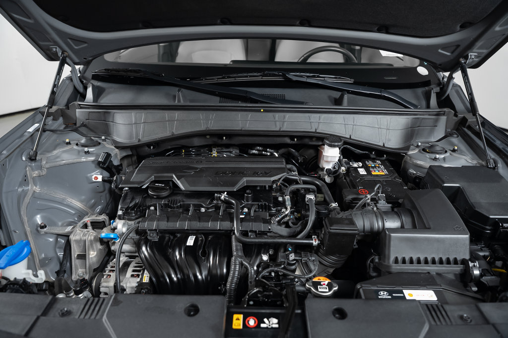 Certified 2025 Hyundai Kona SEL FWD image 38
