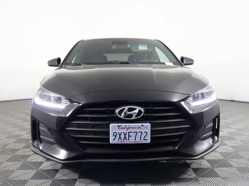 Used 2020 Hyundai Veloster 2.0 FWD image 2