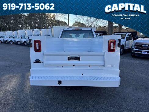 New 2026 Ford F250 XL w/ XL Chrome Package RWD image 9