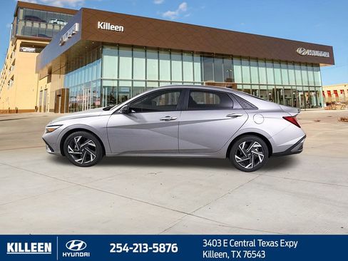 Used 2025 Hyundai Elantra Sport FWD image 5