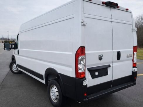 Used 2021 RAM ProMaster 2500 w/ Interior LED Lighting Group image 3