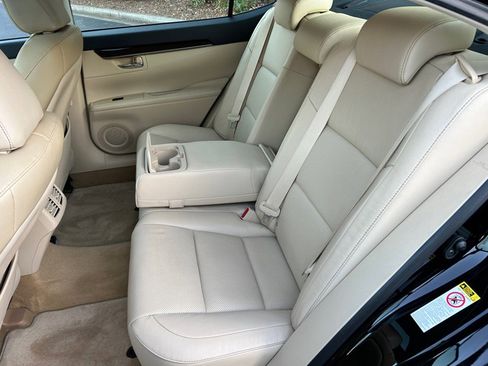 Used 2014 Lexus ES 350 image 34