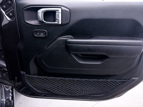 Used 2021 Jeep Wrangler Sport AWD/4WD image 34