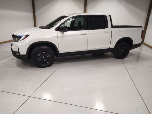 Used 2023 Honda Ridgeline Black Edition image 4
