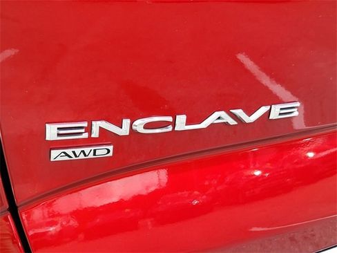 Used 2024 Buick Enclave Premium image 19